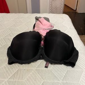 Victoria’s Secret bra
